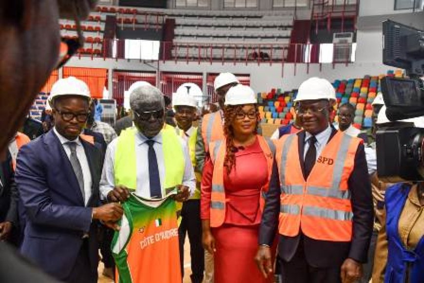 Infrastructures sportives / Afrobasket Féminin 2025 : Le Premier ministre Robert Beugré Mambé rassuré par l’état d’avancement des travaux du Palais des Sports de Treichville