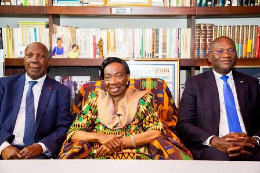 Le Ministre Adjé Silas METCH a conduit une délégation des cadres de la région des Grands-Ponts chez la grande chancelière honoraire