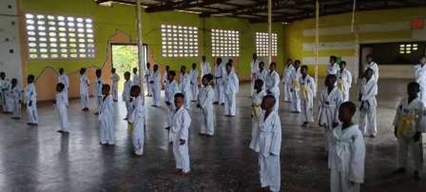 Taekwondo : 150 participants de la ligue communale de Yopougon passent le stage en vue du passage de grades