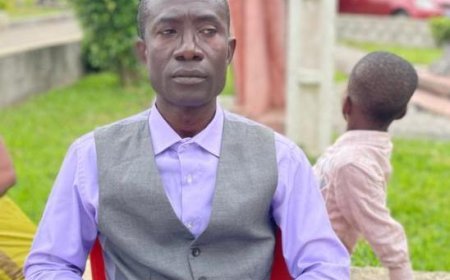 Excellence à Saint-Charles Lwanga : L’auteur Moussa Anzan incite les lauréats à la lecture