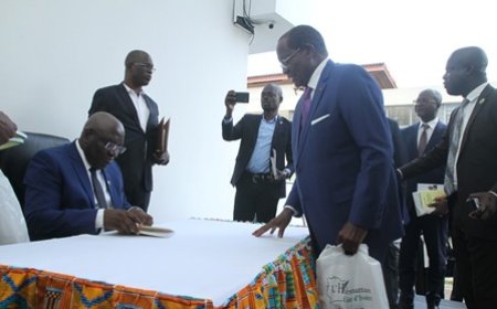 Dr Koffi Koffi Paul publie son dixième ouvrage : Les 100 premiers jours du Président de la République