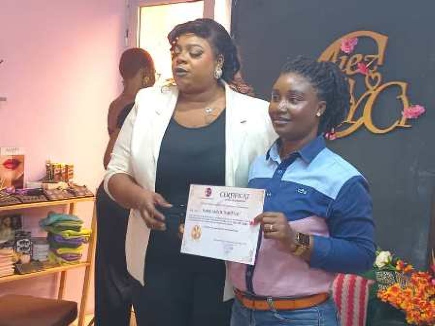 Bouaké : Une vingtaine de jeunes filles formées en esthétique reçoivent leurs attestations