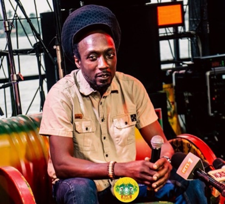 Kush enflamme Abidjan pour un hommage à Marcus Garvey
