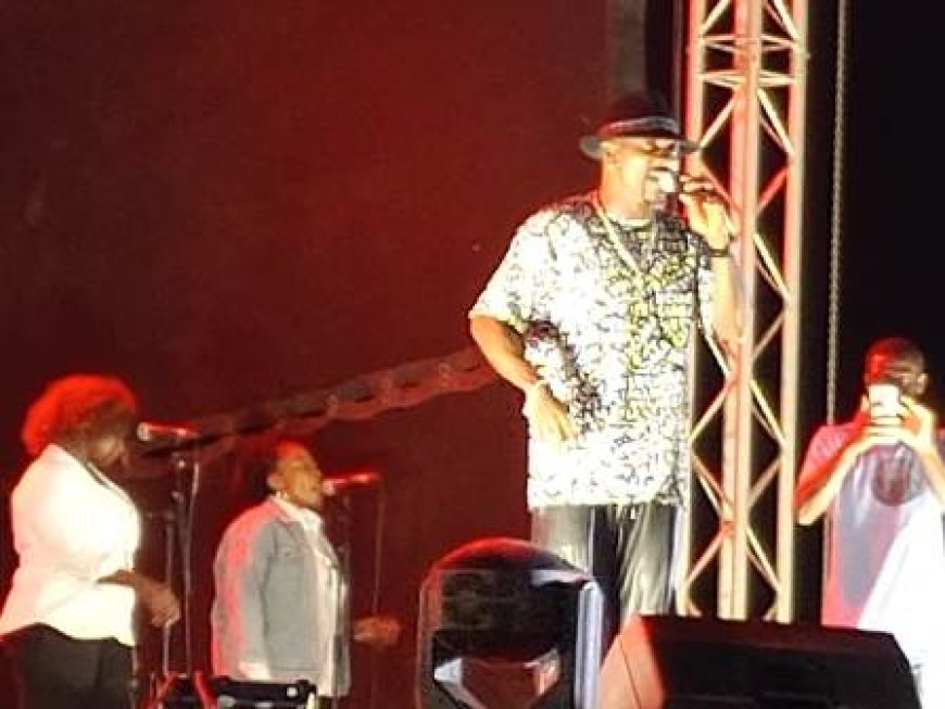 Festival Climbié Beach 2025 : Spectacle explosif du Rossignol du  Zouglou Yabongo Lova