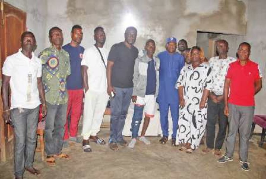 Tournoi Adjems 2025 : Le Ministre Adje Silas Metch pose un acte de solidarité avant la grande finale