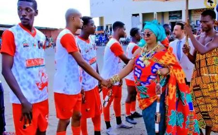 FENA-SPORT : Sa Majesté Nanan Kyeremaa Abrafi Koto ouvre la 5éme Coupe d’Afrique des Nations d’Anoumabo