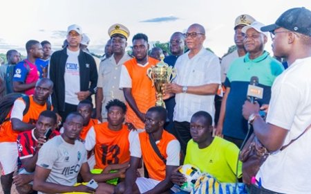 Bagoué : Dr Yamoussa Coulibaly rend hommage à la Première Dame et encourage la jeunesse sportive