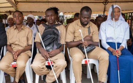 Yopougon : Le maire Adama Bictogo offre 6 000 prises en charge scolaires aux familles démunies