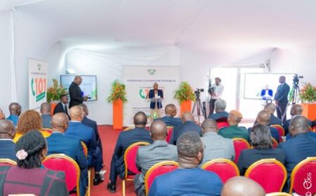 Le "Allo 101" du gouvernement officiellement inauguré : La directrice du CICG, Awa Dosso, présente un véritable instrument d'aide à la prise de décision