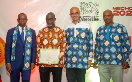 Engagement et loyauté récompensés : 266 travailleurs distingués par le ministre Adama Camara