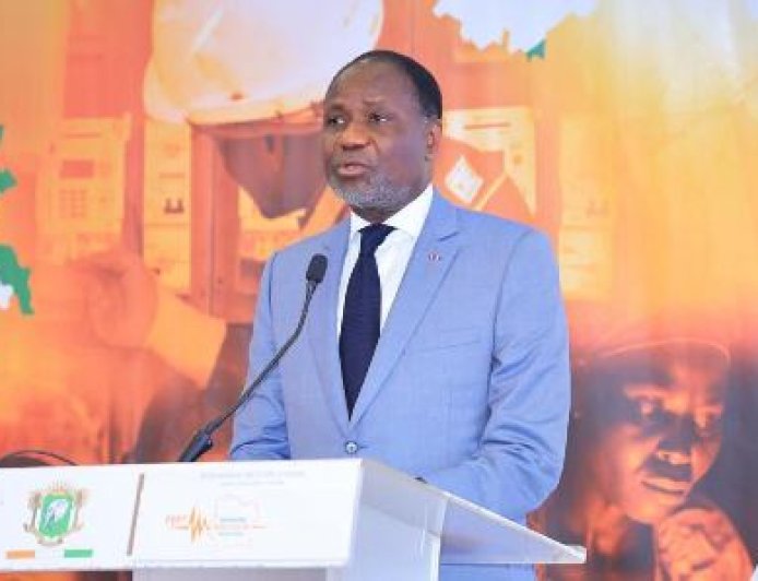 Mamadou Sangafowa-Coulibaly lance la phase 2 du Programme Électricité Pour Tous