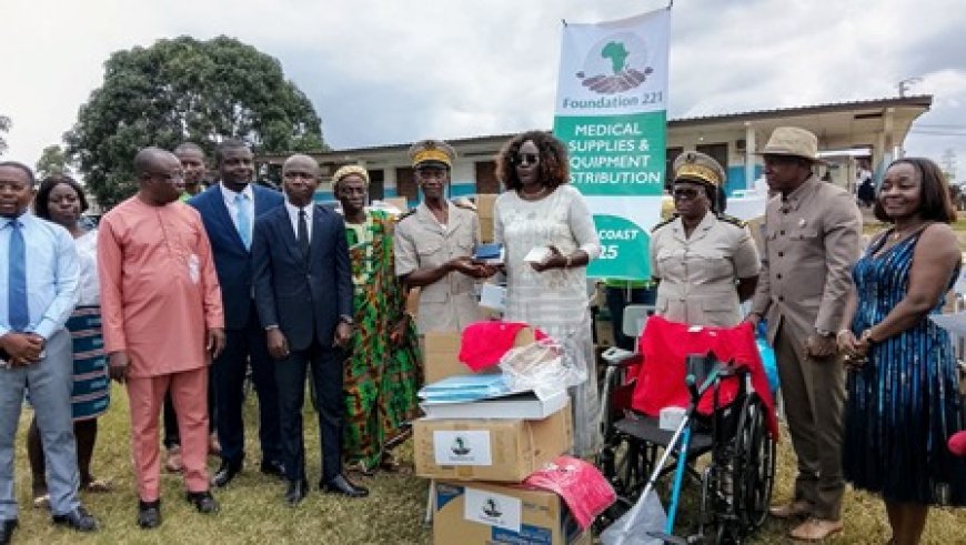 Sikensi : La Fondation 221 du Sénégal offre un important don à l’Hôpital Général