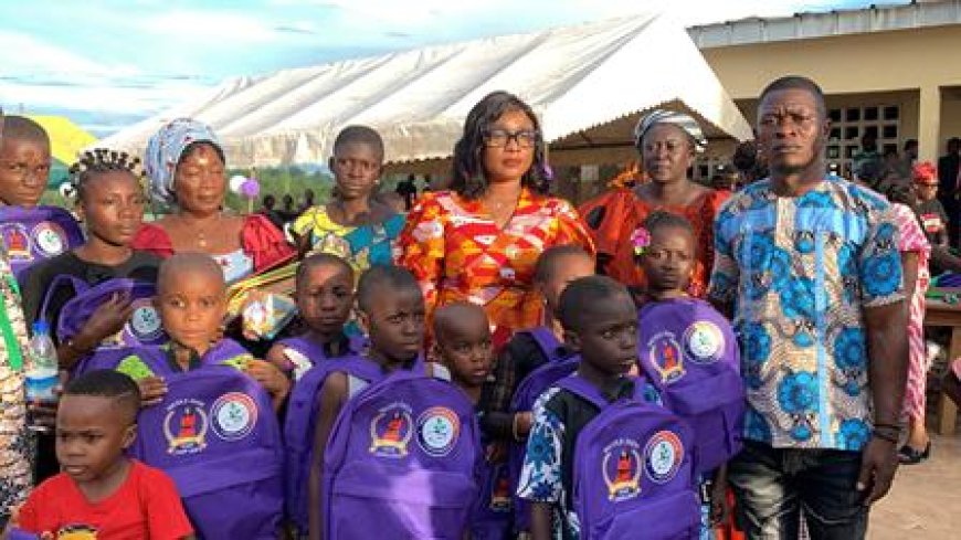 Danané : Plus de 500 enfants reçoivent des kits scolaires d’une valeur de 6,5 millions F CFA grâce à l’ONG La Bonne Sémence