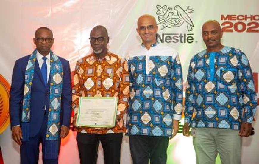 Engagement et loyauté récompensés : 266 travailleurs distingués par le ministre Adama Camara