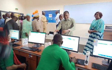 Enseignement supérieur : Le ministre Sangafowa dote l’Université Péléforo Gon Coulibaly d’une salle multimédia ultramoderne