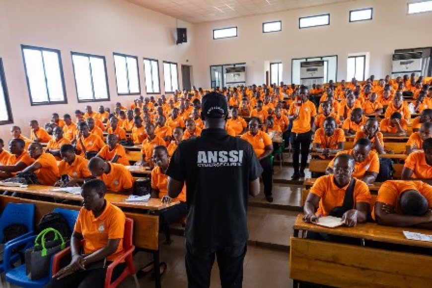 La campagne nationale #EnLigneTousResponsables a connu son point d’orgue le mardi 7 octobre 2025 à Aboisso, sur les rives de la Bia, dans la région du Sud-Comoé