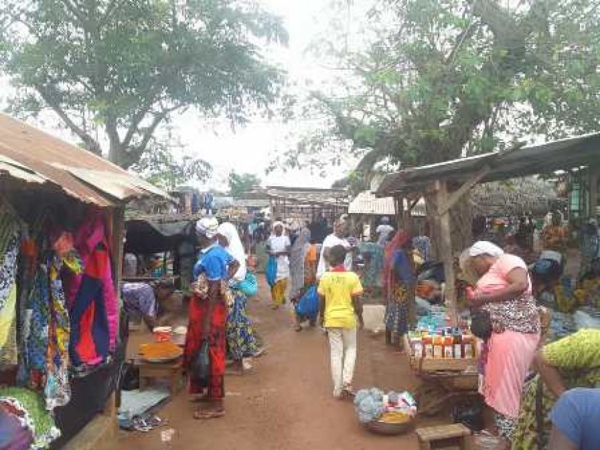 Kpapékou : Les commerçants exigent la construction d’un marché moderne