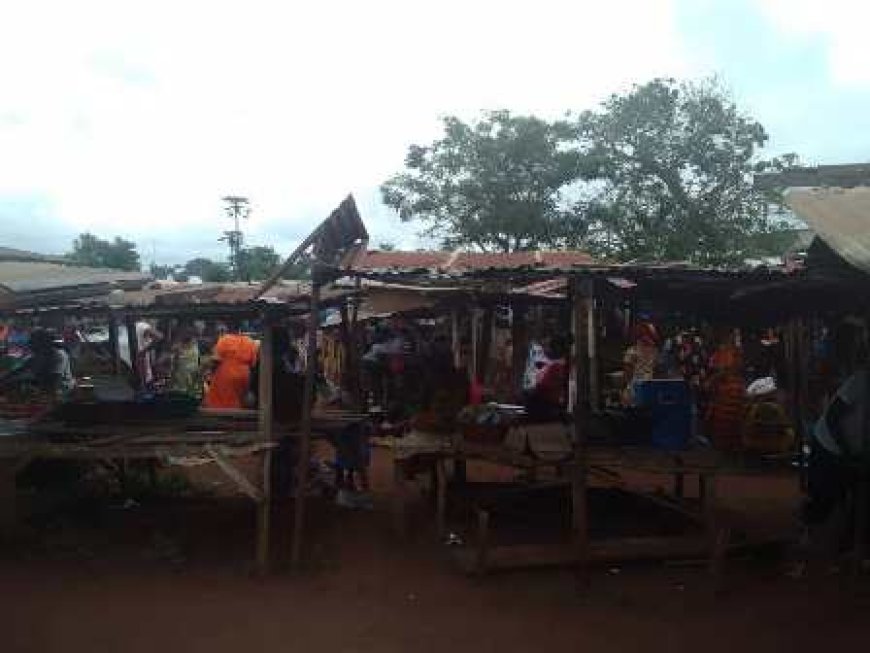 Kpapékou : Les commerçants exigent la construction d’un marché moderne