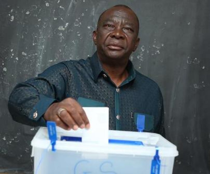 Tanda : malgré la destruction de matériel électoral, Adjoumani accomplit son devoir civique