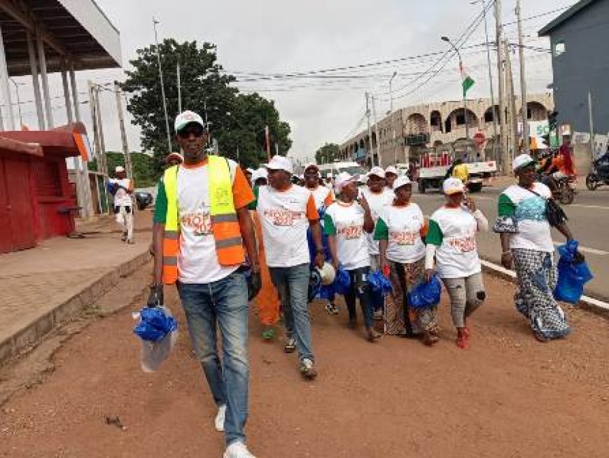 Bouaké : L’ANAGED sensibilise les commerçants à la bonne gestion des déchets dans les marchés