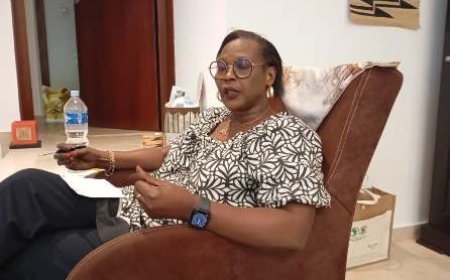 Survivante du génocide perpétré contre les Tutsis au Rwanda, Joséphine Uwinama Boedts déclare : « Un télégramme m’a sauvé la vie »