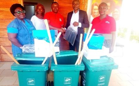 L'ANAGED dote la Direction des Sports de Gagnoa en matériel pour une ville plus propre