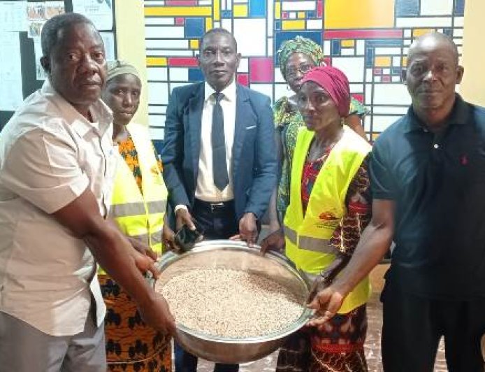 Séguéla : La coopérative Arc-en-ciel offre des céréales à la cantine du lycée Dominique Ouattara