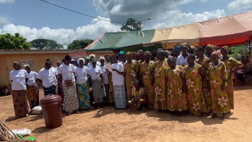 Lutte contre le paludisme en milieu rural : Une association engage les élèves et les femmes handicapées