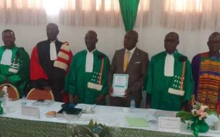 Essoh Eric Pierre Eric obtient le doctorat en sciences économiques avec mention " très honorable "