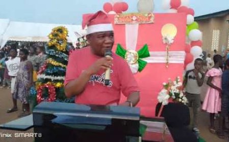 Arbre de Noël à Attiegouakro : Plus de 1000 enfants comblés de cadeaux