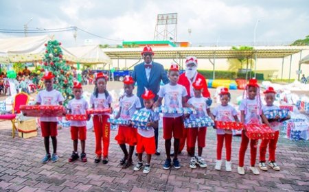 Arbre de Noël dans la commune : Le Père Noël Amichia offre plus de 4 000 cadeaux aux tout-petits