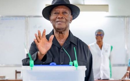 Législatives 2025 : Le couple présidentiel accomplit son devoir civique dans un climat apaisé