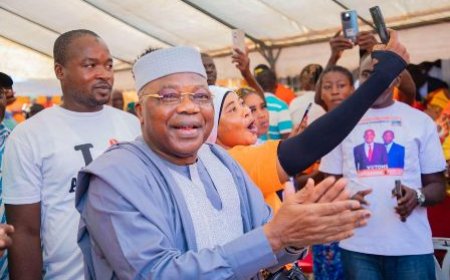 Législatives à Anyama : Liesse populaire au siège du RHDP après la victoire d’Amidou Sylla et Diakité Ibrahima dit Moualim