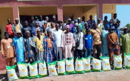 Ferkessédougou / Solidarité et cohésion sociale : Téné Birahima Ouattara offre des vivres aux chefs de quartiers et de villages