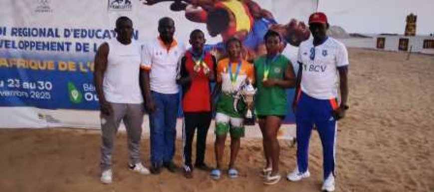 Beach Wrestling : La Côte d’Ivoire brille à Ouidah lors du Tournoi Régional d’Afrique de l’Ouest.