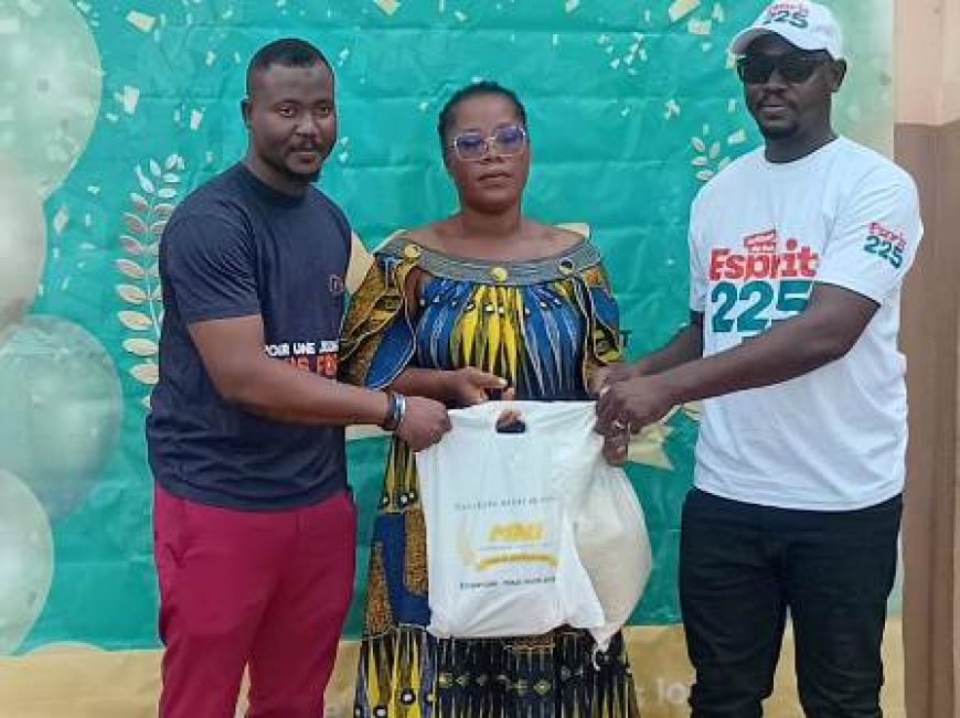 Abobo : Les Meilleurs Natifs de Juillet offrent des kits alimentaires à des familles vulnérables