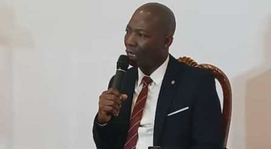 Yamoussoukro accueille le 7ᵉ numéro du Café de l’UJB autour de l’or, de l’environnement et de l’emploi des jeunes