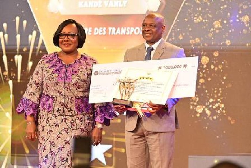 4 éme édition des Awards de la Fonction publique ivoirienne : 15 meilleurs Fonctionnaires honorés