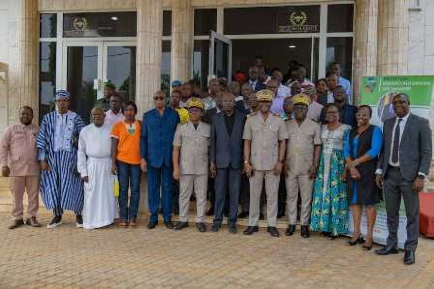 District autonome des Savanes : Le ministre-gouverneur lance des projets de restauration des sites d’orpaillage illégal