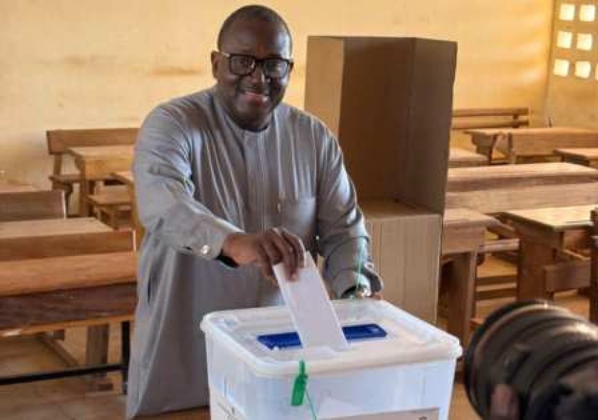 SINÉMATIALI : Législatives 2025, le candidat du RHDP, Fidèle Gboroton SARASSORO vient de voter