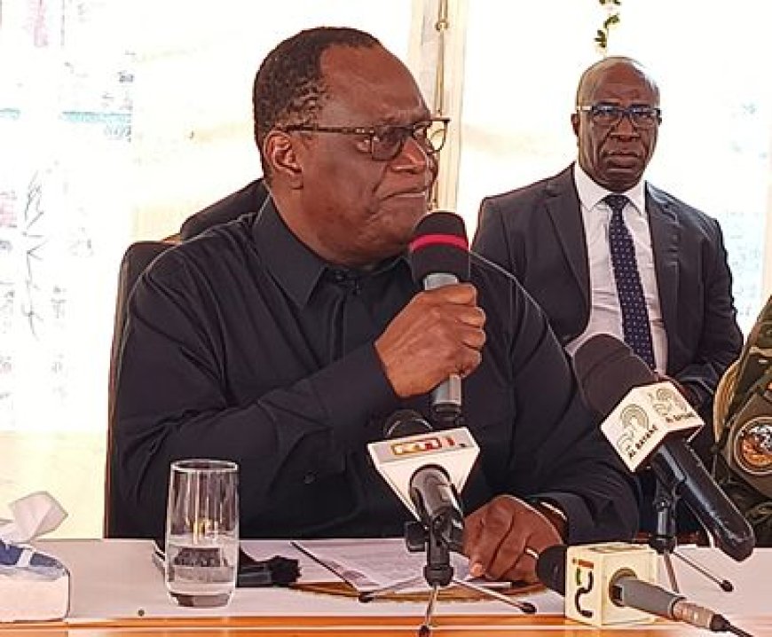 Korhogo : Téné Birahima Ouattara partage un repas de cohésion avec les Forces de défense