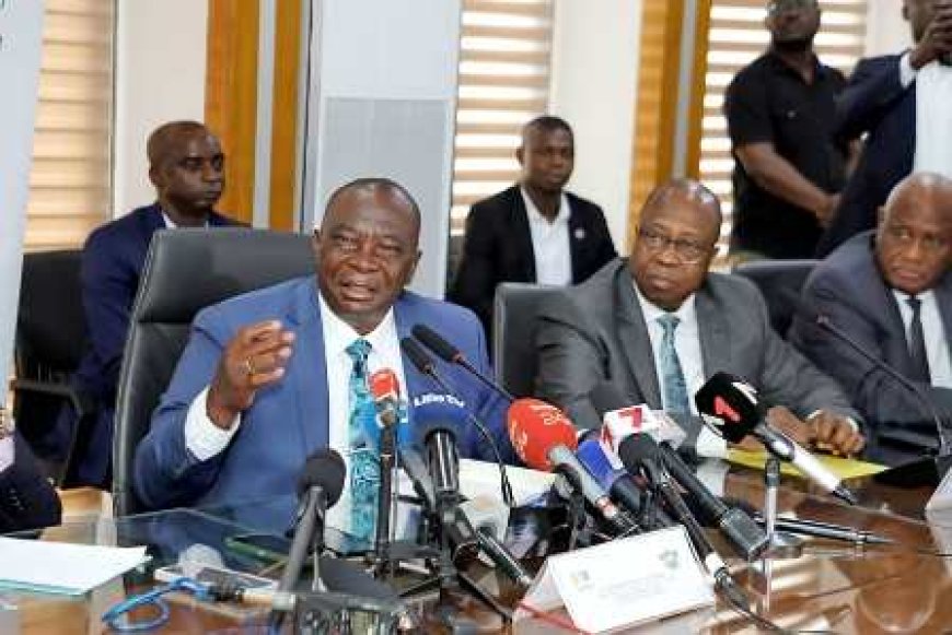 Cacao : Face à la crise, le gouvernement annonce l’achat de 123 000 tonnes de stocks