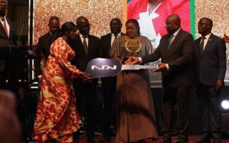 Prix Ebony: Fatou Sylla entre dans l’histoire en remportant le Super Ebony 2025