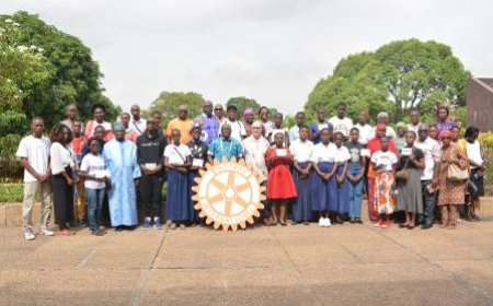 Le Rotary Club Abidjan-Golf booste 27 cracks de l'école ivoirienne