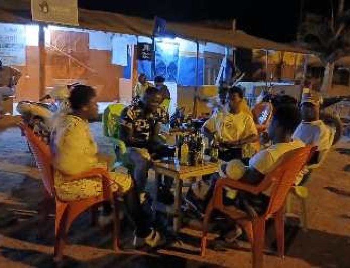 Ouragahio en mode cœur rouge : La Saint-Valentin embrase les nuits et booste l’économie locale