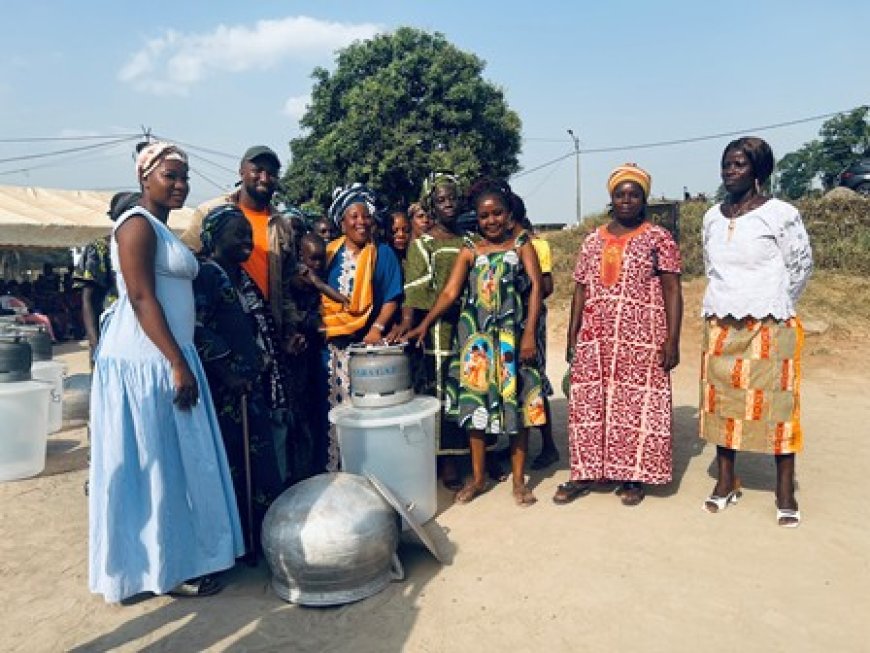 MAN : Agir ensemble pour man remet des kits aux femmes de Dinkè et Mistrot