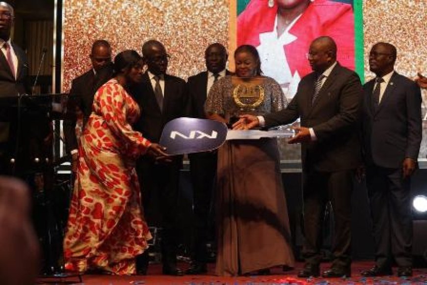 Prix Ebony: Fatou Sylla entre dans l’histoire en remportant le Super Ebony 2025