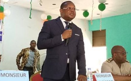 Bounkani : Dr Michel Noufé booste les capacités numériques du Lycée Moderne et du CIO de Bouna