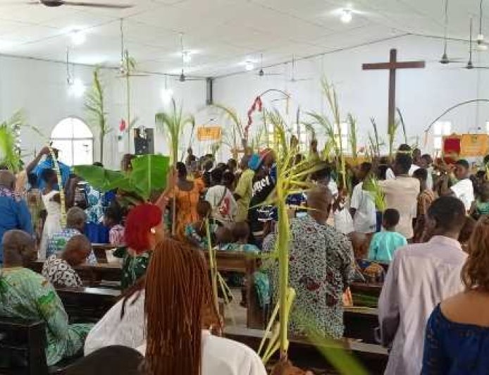 Braffouéby célèbre les Rameaux avec son fils Oyou Narcisse consacré Révérend Pasteur