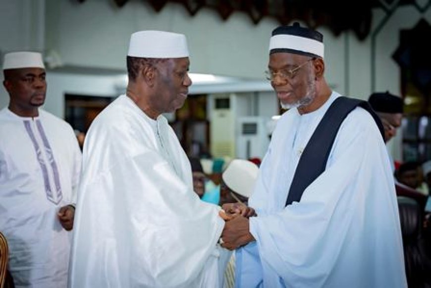 Nuit du Destin : Alassane Ouattara prie pour la paix et la prospérité de la Côte d’Ivoire